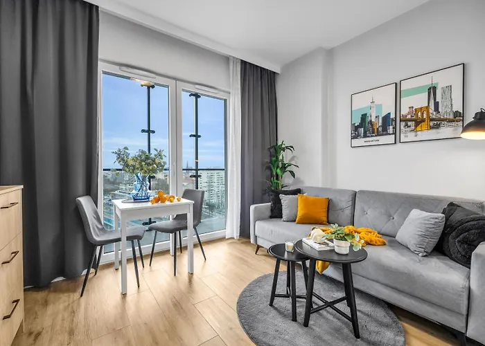 Business District Luxury Studio